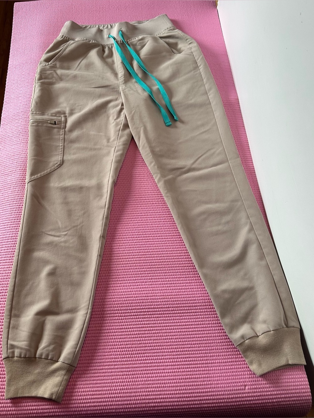 Figs Beige jogger size xs - Picture 2 of 10